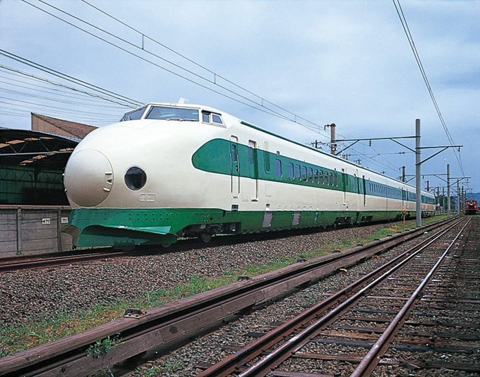 東北新幹線　200系