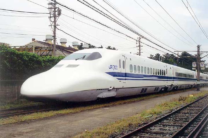 JR西日本700系3000代新幹線「ひかり」